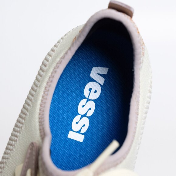 Vessi Weekend Sneaker Waterproof NEW + FREE socks - Picture 9 of 16